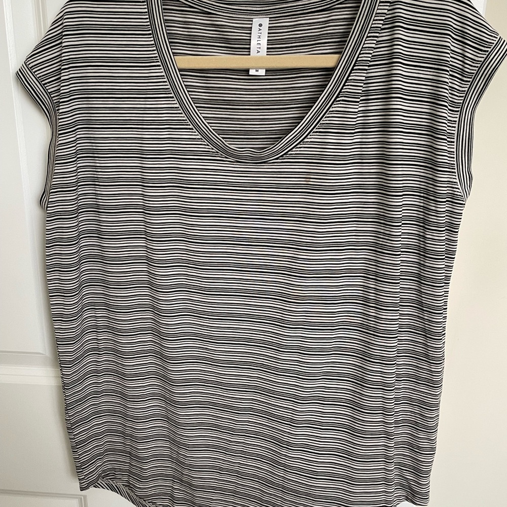 Athleta Gray and Black Relaxed Short Sleeve Tee